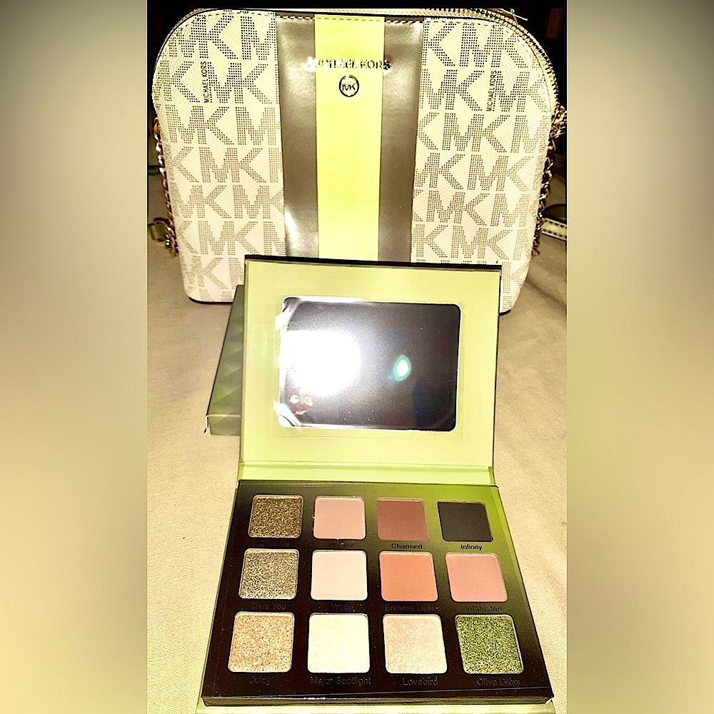 MK Cindy Lg. Dome Xbody in Vanilla w/ Olive Center Stripe & Violet Voss Palette